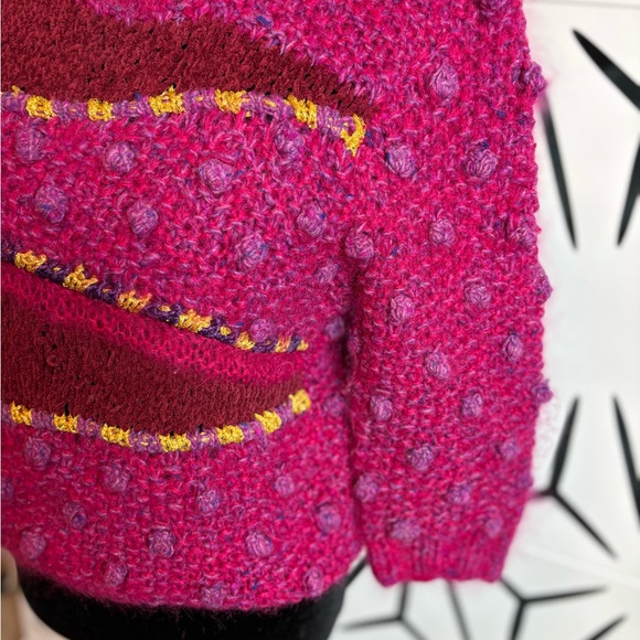 Adrienne Vittadini for Neiman Marcus Vintage Pink Sweater w/ Purple Pom Pom’s - Picture 4 of 11